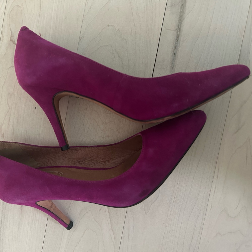 Fun classic suede fuschia Corso Como Pumps - Picture 3 of 4